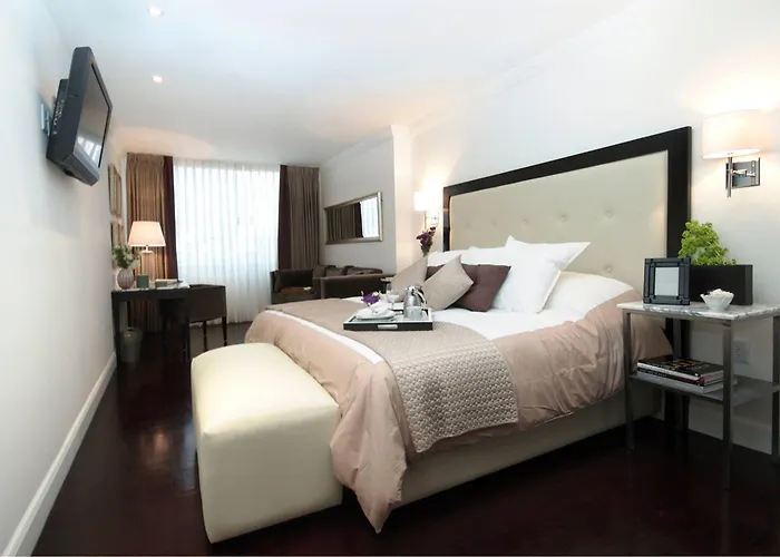 Londres 212 Aparthotel 4*